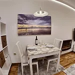Centrico, Vialia-fatima Pino דירה ויגו