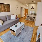 Centrico, Vialia-fatima Pino דירה *