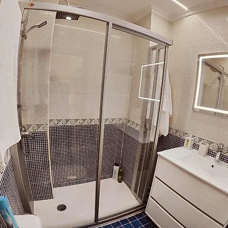 Centrico, Vialia-fatima Pino * Виго