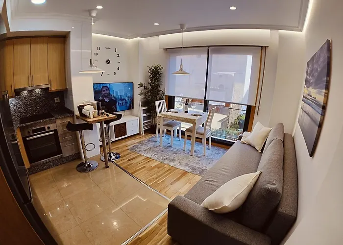 Céntrico, Vialia-fátima Pino * Vigo