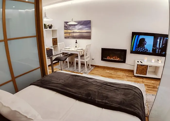 Céntrico, Vialia-fátima Pino