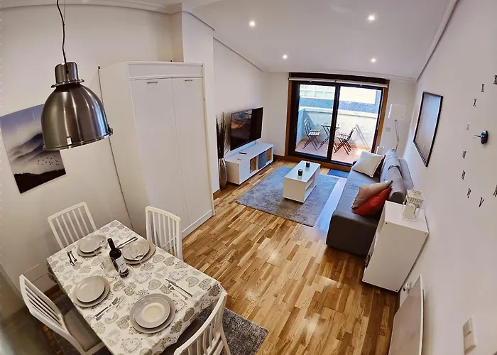 Céntrico, Vialia-fátima Pino * Vigo